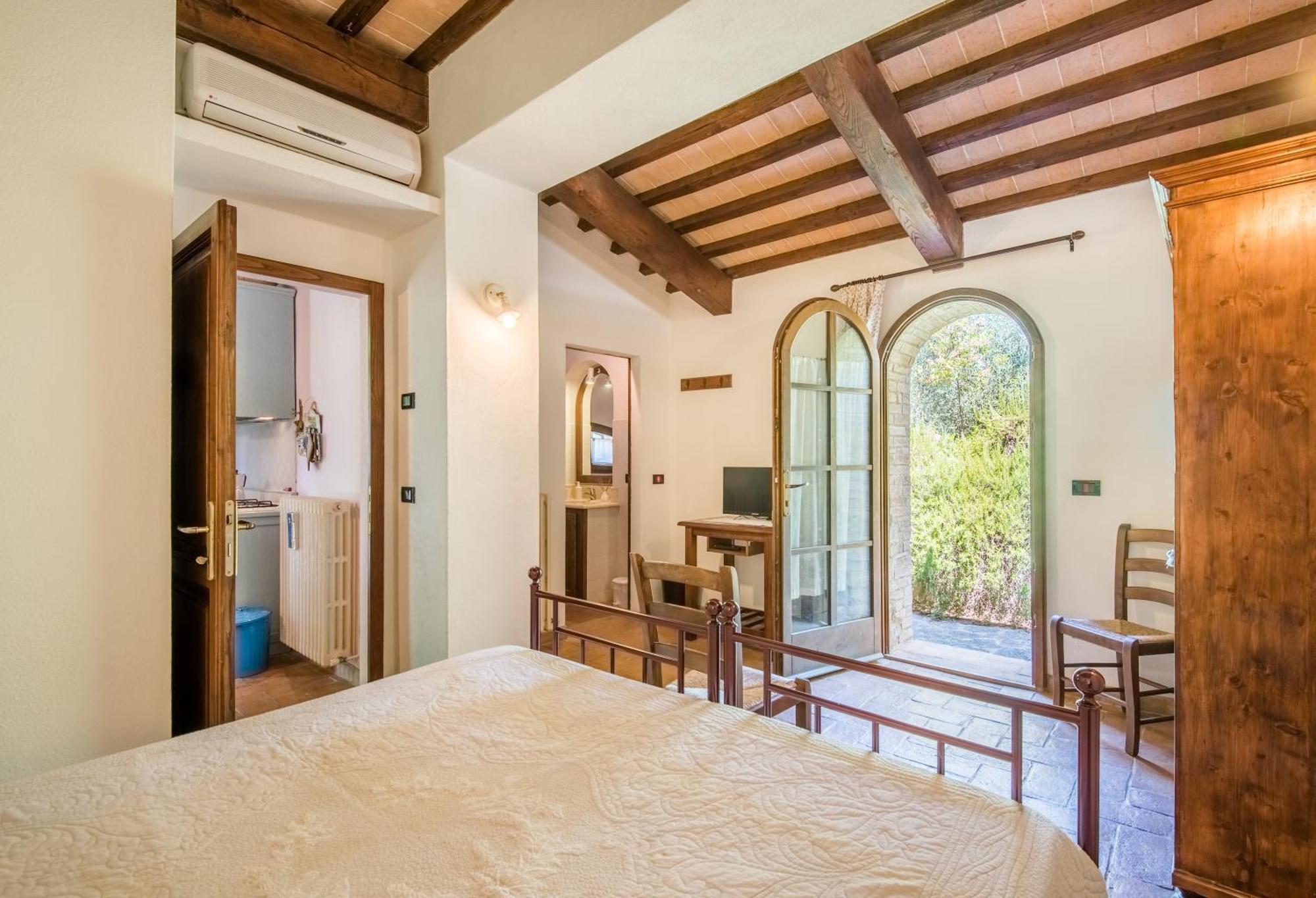 Glicine Apartment Podere Giardino Montalcino Luaran gambar