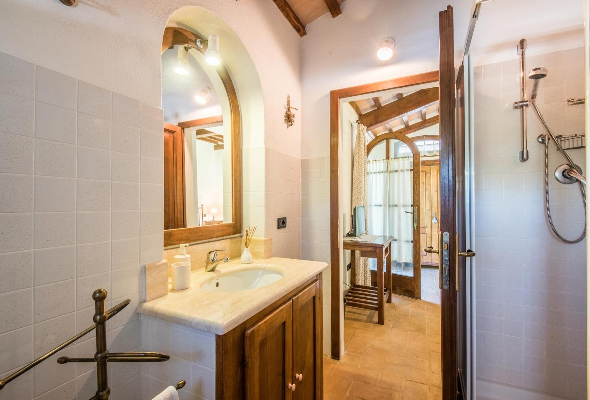 Glicine Apartment Podere Giardino Montalcino Luaran gambar